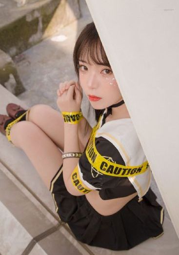 欧美眼睛怎么画眼影_在线观看免费电影