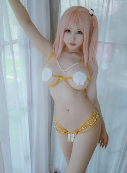 欧美长款羽绒服街拍_HD在线观看电视