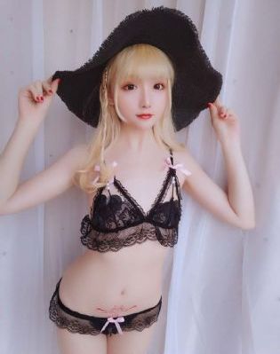 欧美化妆师用的粉底_720在线观看完整版