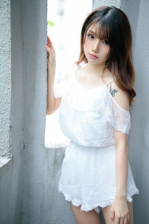 日本黑皮肤av女优_4K手机在线看