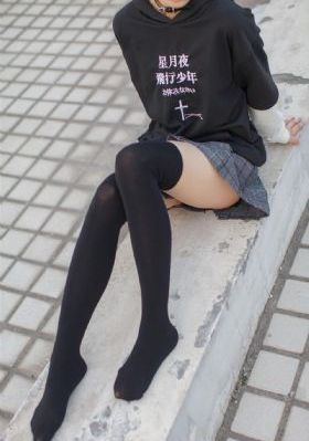 嫩草一区二区_蓝光免费全集观看