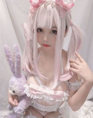 欧美小镇三期_720电影完整版